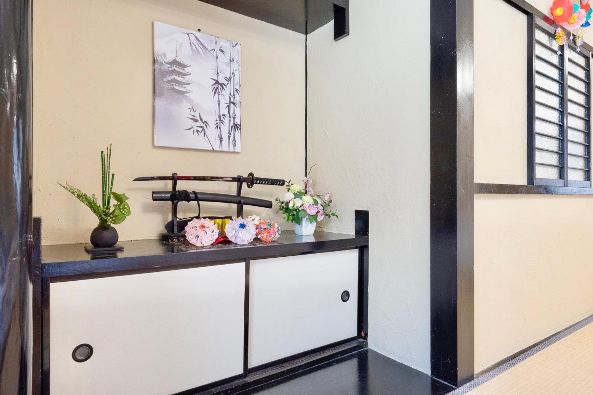 Kizuna 絆 - 5 Bedding In 2 Tatami Rooms, Max 11, 1 And A Half Bath Rooms, 30min To Usj, Kaiyukan Aquarium & Namba, 12min To Kyocera Dome, , Japanese Style Private House Apartment Ōsaka