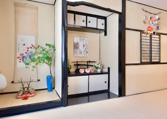 Kizuna 絆 - 5 Bedding In 2 Tatami Rooms, Max 11, 1 And A Half Bath Rooms, 30Min To Usj, Kaiyukan Aquarium & Namba, 12Min To Kyocera Dome, , Japanese Style Private House Rental